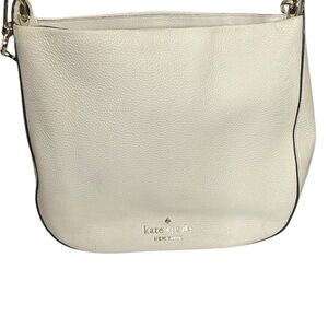 Kate Spade White Shoulder Bag with Pebbled Leather